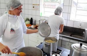 Hospital divulga vaga para Ajudante de Cozinha