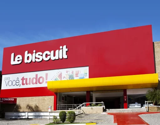 COM E SEM EXPERIÊNCIA! Le biscuit divulga 08 vagas em diversas funções