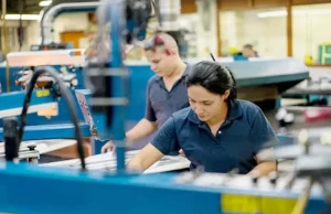 Escola digital abre edital para selecionar 10 pessoas para atuar no Carnaval de Salvador com remuneração de R$1.800,00